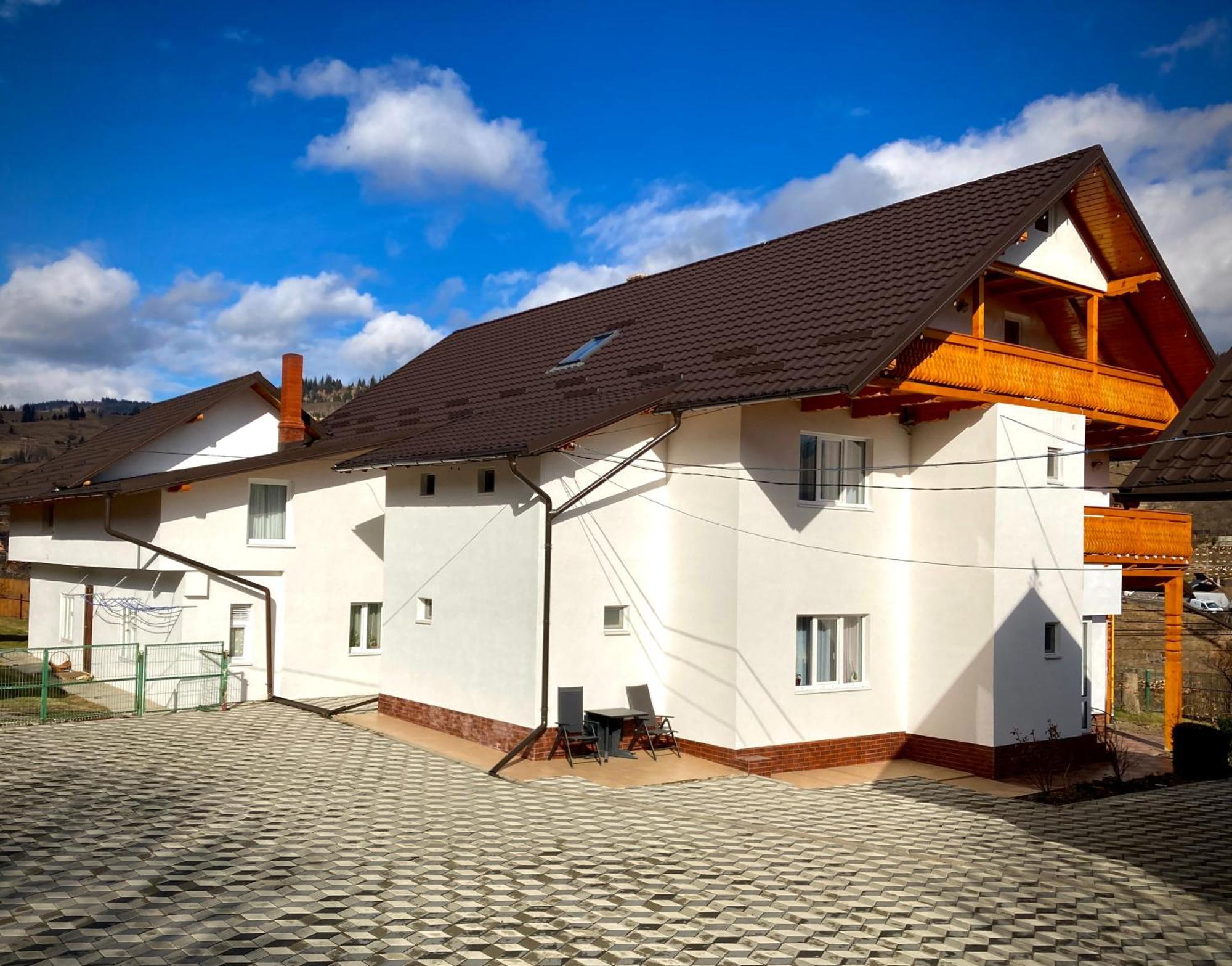 Pensiunea Casa-Stefanel Sadová Exterior foto